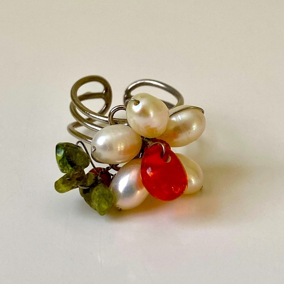 Funky adjustable ring from Pier 1 - Picture 1 of 4